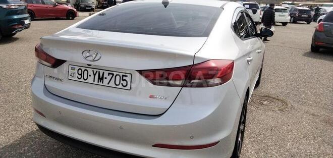 Hyundai Avante 2016, 125,000 km - 1.6 л - Bakı