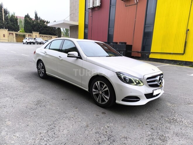 Mercedes E 220 d 2013, 190,000 km - 2.2 л - Ucar