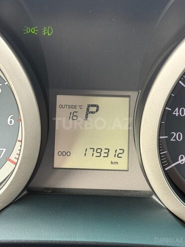 Toyota Land Cruiser Prado 2014, 179,300 km - 2.7 l - Bakı