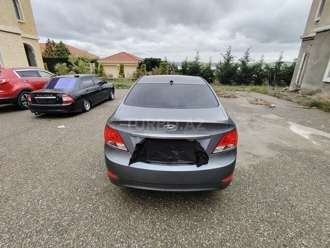 Hyundai Accent 2015, 126,000 km - 1.6 л - Bakı