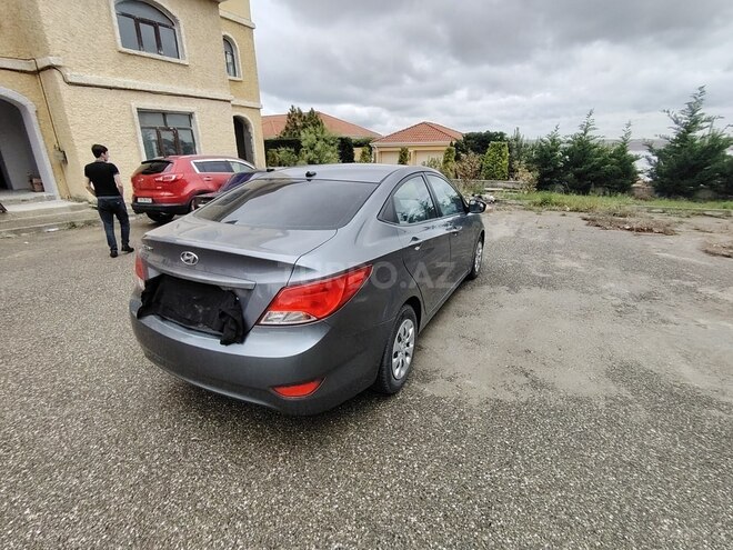 Hyundai Accent 2015, 126,000 km - 1.6 л - Bakı