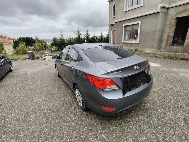 Hyundai Accent 2015, 126,000 km - 1.6 л - Bakı