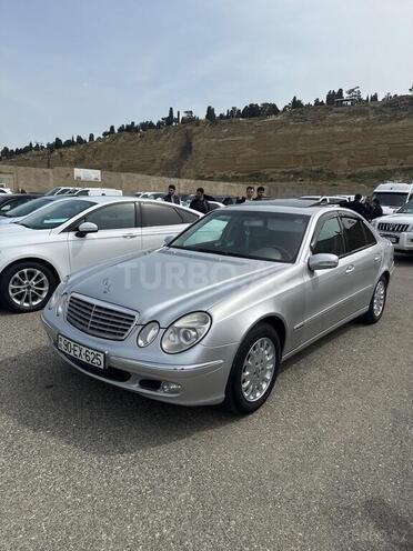 Mercedes E 320 2002, 286,000 km - 3.2 l - Sabirabad
