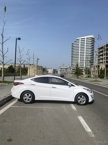 Hyundai Elantra 2015, 47,250 km - 1.6 l - Bakı