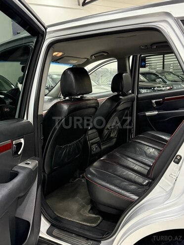 Hyundai Santa Fe-18
