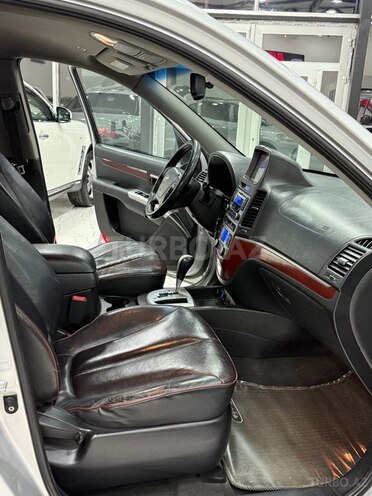 Hyundai Santa Fe-16