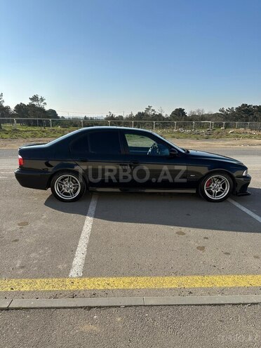 BMW 525 2001, 295,000 km - 2.5 l - Bakı