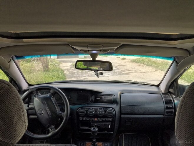 Opel Omega 1996, 323,000 km - 2.0 l - Bakı