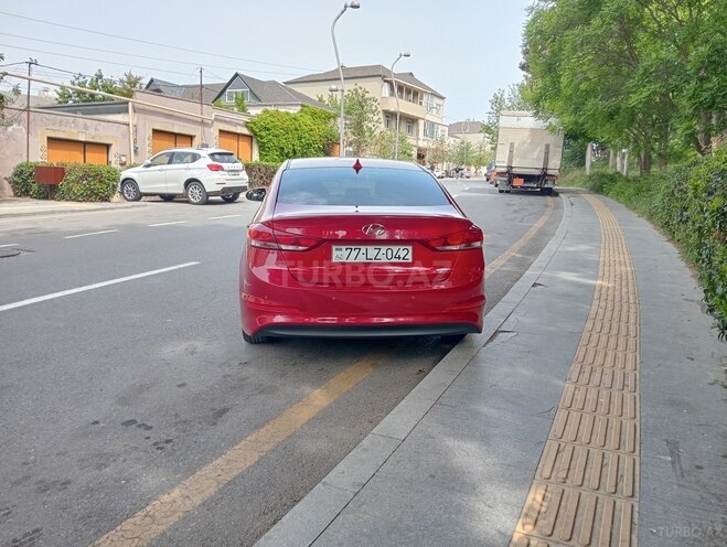 Hyundai Avante 2015, 216,000 km - 1.6 l - Bakı
