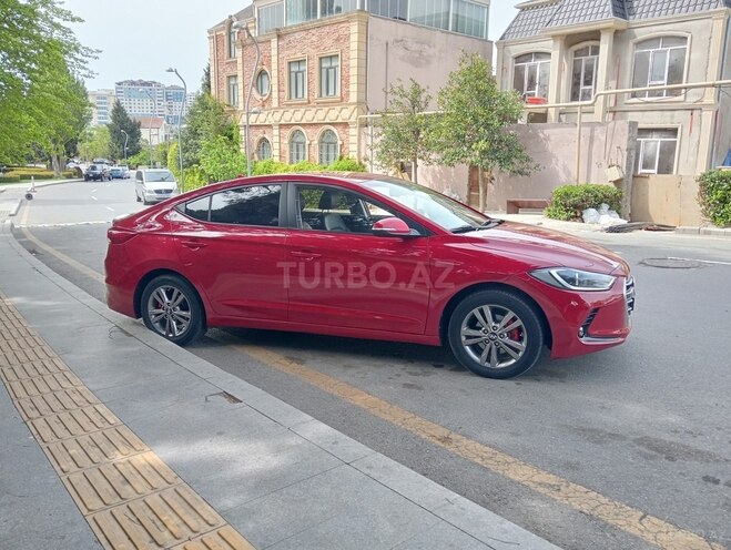 Hyundai Avante 2015, 216,000 km - 1.6 l - Bakı