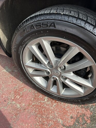 Toyota Auris 2008, 231,900 km - 1.4 л - Bakı