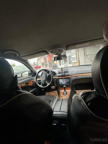 Mercedes E 220 d 2006, 302,000 km - 2.2 l - Bakı