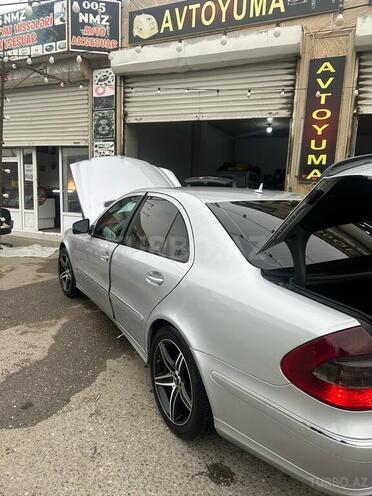 Mercedes E 220 d 2006, 302,000 km - 2.2 l - Bakı