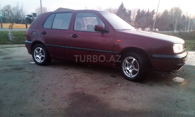 Volkswagen Golf 1995, 333,000 km - 1.8 l - Lənkəran