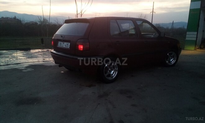 Volkswagen Golf 1995, 333,000 km - 1.8 l - Lənkəran