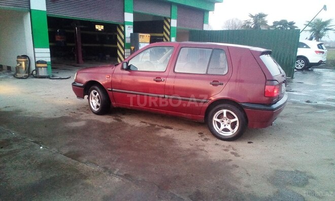 Volkswagen Golf 1995, 333,000 km - 1.8 l - Lənkəran