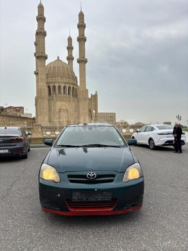 Toyota Corolla 2005, 250,000 km - 1.4 l - Bakı