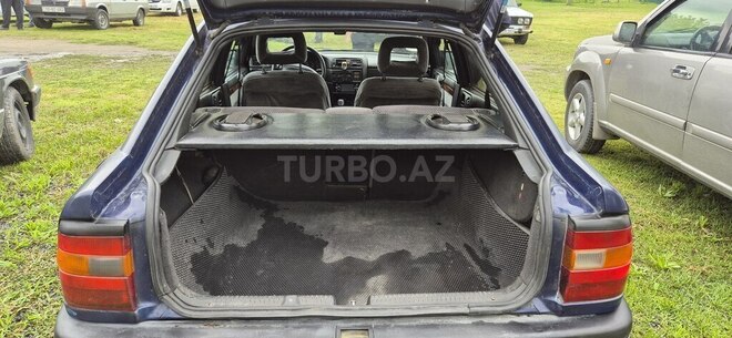 Opel Vectra 1994, 493,335 km - 2.0 l - Zaqatala