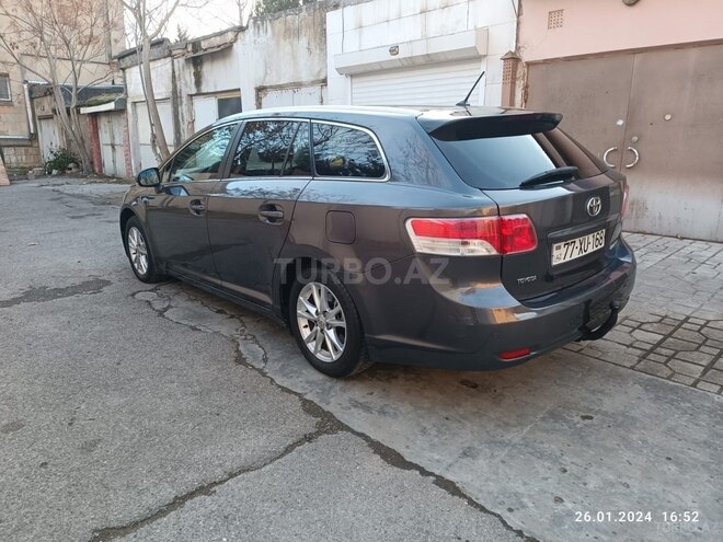 Toyota Avensis 2010, 200,000 km - 2.0 л - Bakı