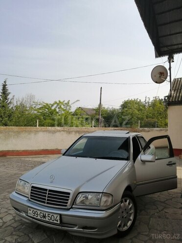 Mercedes C 180 2000, 300,000 km - 1.8 l - Tovuz