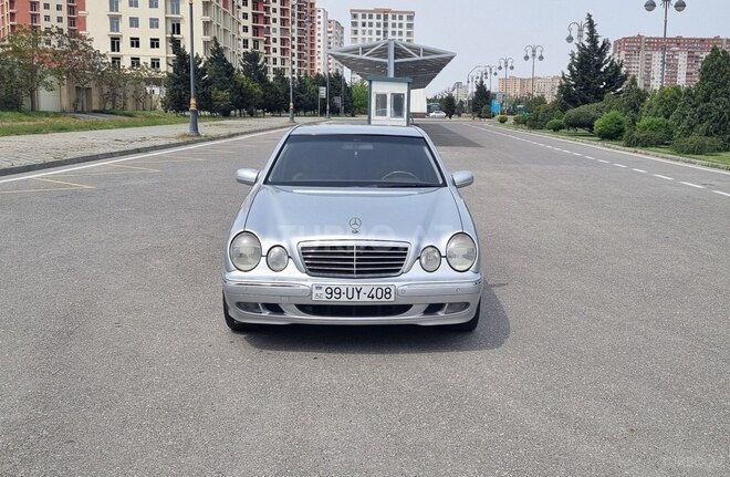 Mercedes E 240 1999, 200,000 km - 2.4 л - Bakı