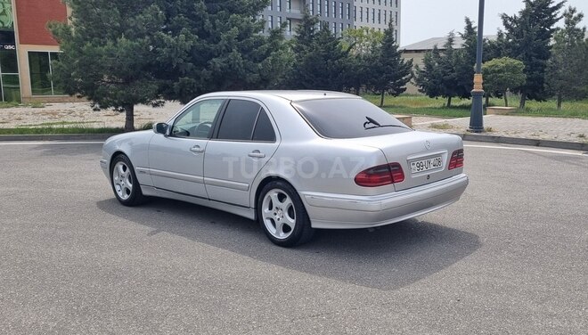 Mercedes E 240 1999, 200,000 km - 2.4 л - Bakı