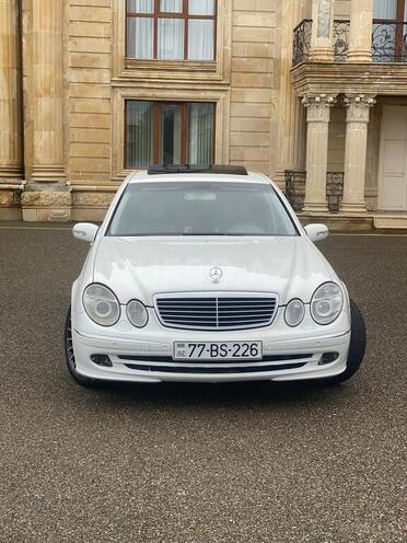 Mercedes E 320 2002, 370,000 km - 3.2 л - Ucar