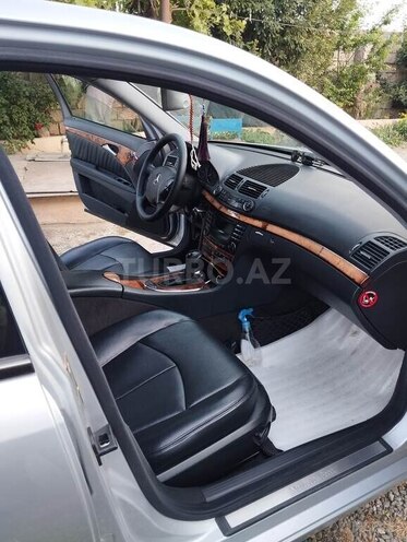 Mercedes E 220 d 2002, 169,943 km - 2.2 л - Neftçala