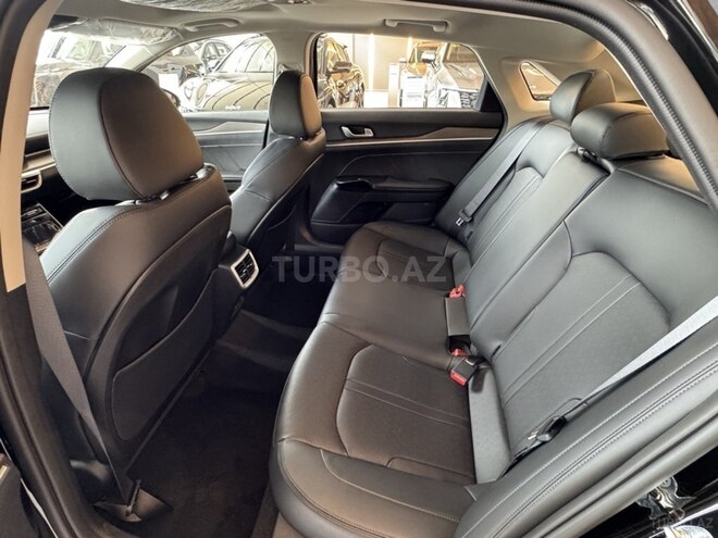 Kia K5-8