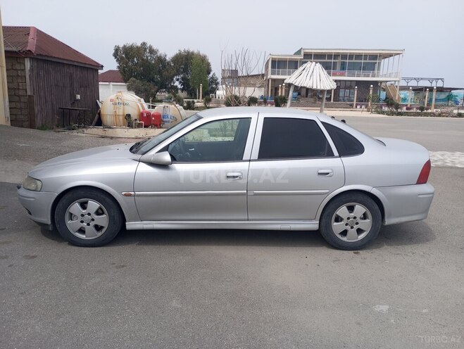 Opel Vectra 2000, 999,999 km - 1.8 l - Bakı