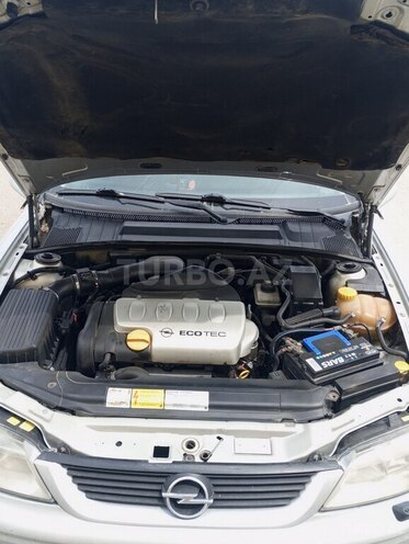 Opel Vectra 2000, 999,999 km - 1.8 l - Bakı