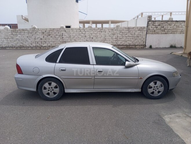 Opel Vectra 2000, 999,999 km - 1.8 l - Bakı