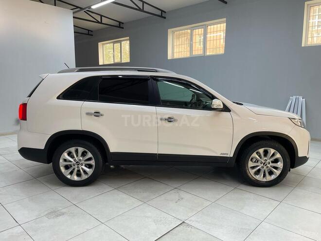 Kia Sorento-10