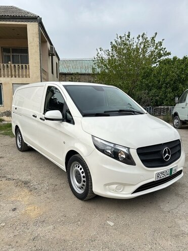 Mercedes Vito 2016, 220,000 km - 2.2 l - Bakı
