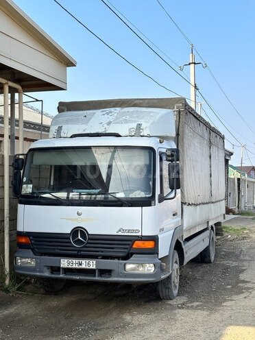 Mercedes Atego 818 2000, 520,000 km - 4.3 л - Şirvan