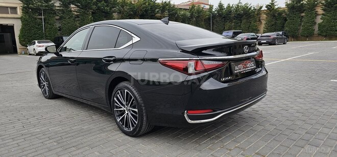 Lexus ES 300h 2023, 15,000 km - 2.5 л - Bakı