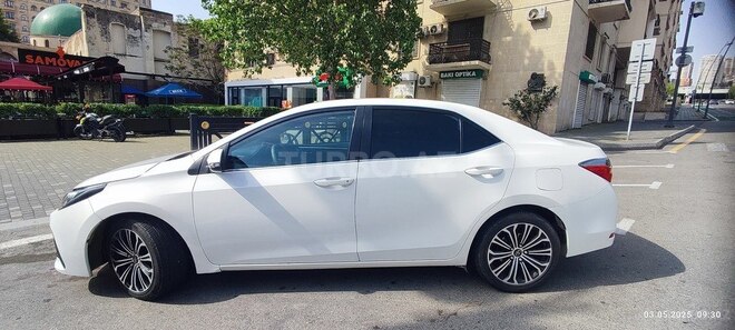 Toyota Corolla 2019, 143,500 km - 1.4 l - Bakı