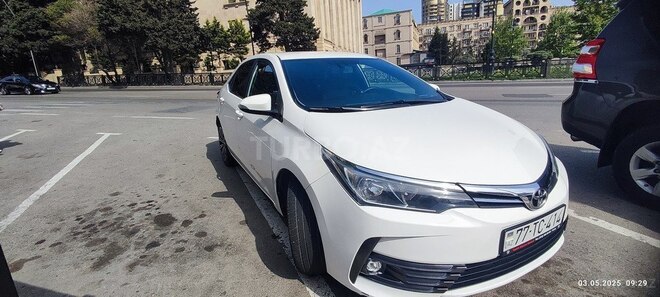Toyota Corolla 2019, 143,500 km - 1.4 l - Bakı