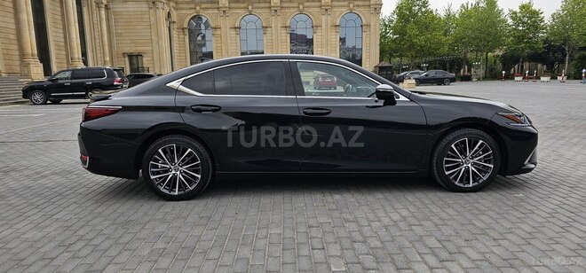 Lexus ES 300h 2023, 15,000 km - 2.5 л - Bakı