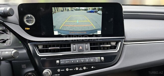 Lexus ES 300h 2023, 15,000 km - 2.5 л - Bakı