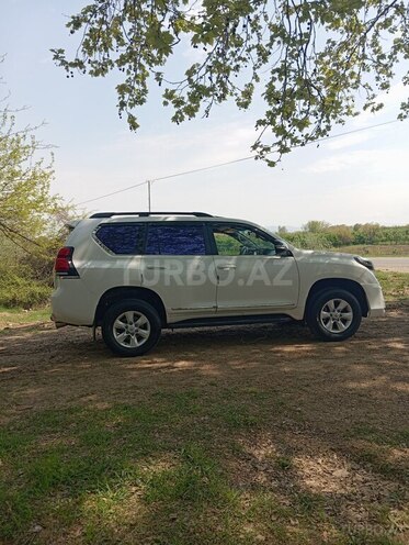 Toyota Land Cruiser Prado 2010, 171,000 km - 2.7 l - Qazax