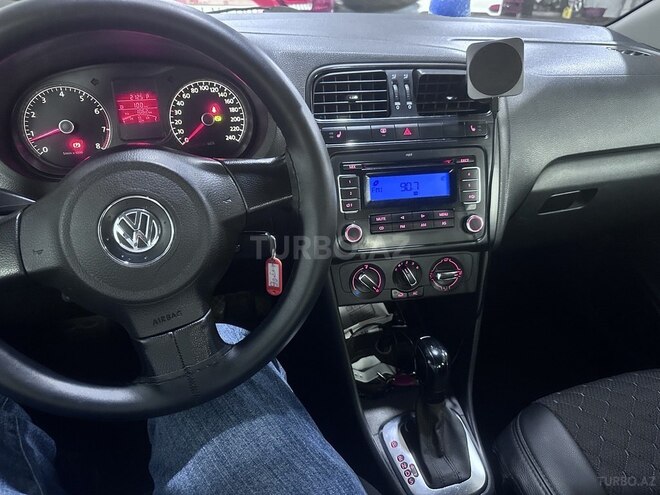 Volkswagen Polo 2014, 182,000 km - 1.6 l - Bakı