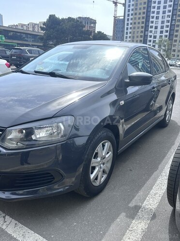 Volkswagen Polo 2014, 182,000 km - 1.6 l - Bakı