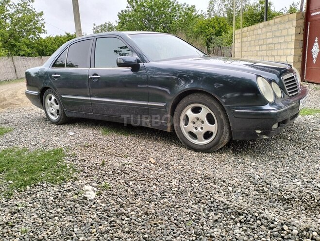Mercedes E 240 1999, 387,000 km - 2.4 л - Goranboy