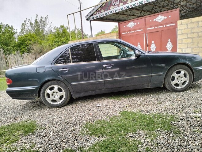 Mercedes E 240 1999, 387,000 km - 2.4 л - Goranboy