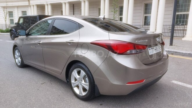 Hyundai Elantra 2015, 107,826 km - 1.8 l - Bakı