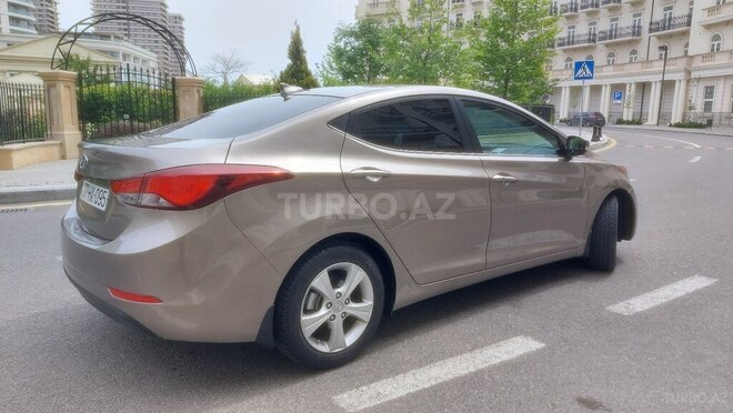 Hyundai Elantra 2015, 107,826 km - 1.8 l - Bakı