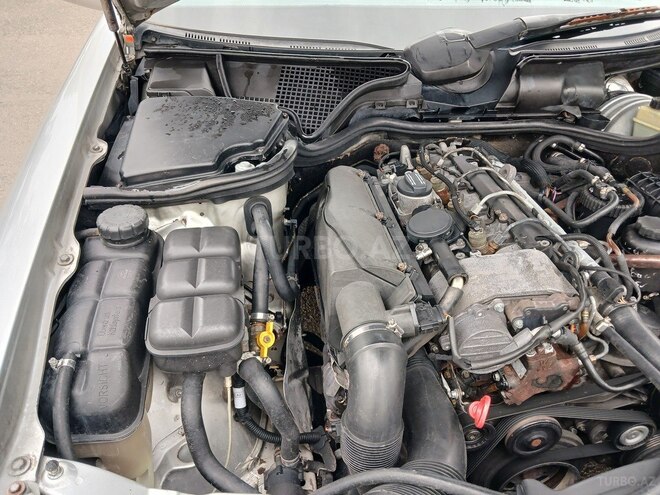 Mercedes E 220 d 2000, 390,000 km - 2.2 l - Saatlı