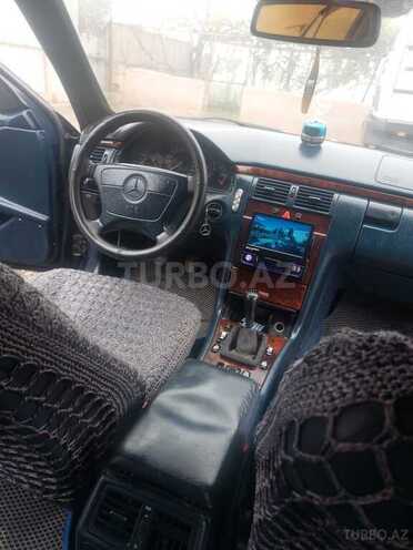 Mercedes E 250 1997, 445,445 km - 2.5 l - Tovuz