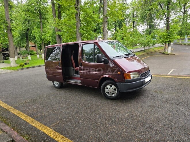 Ford Transit 1998, 530,546 km - 2.5 л - Quba